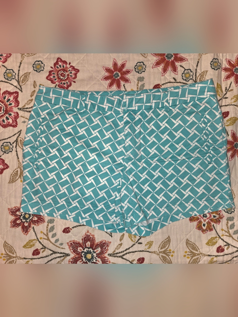 JCPenney women's teal turquoise white dress shorts size 14, NWOT